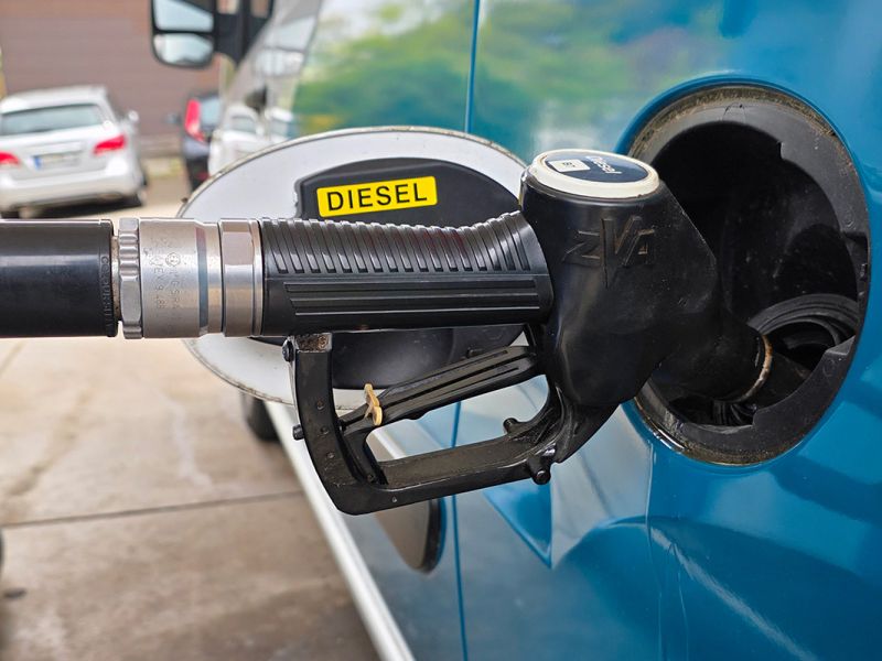 Viele Menschen können sich die Fahrt zur Tankstelle aktuell nicht mehr leisten.